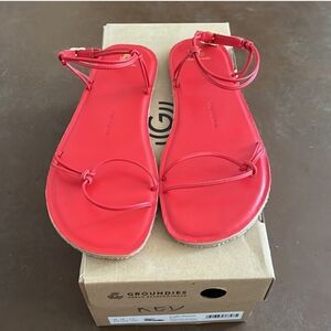 Groundies Barefoot Cadiz Sandal Size 39